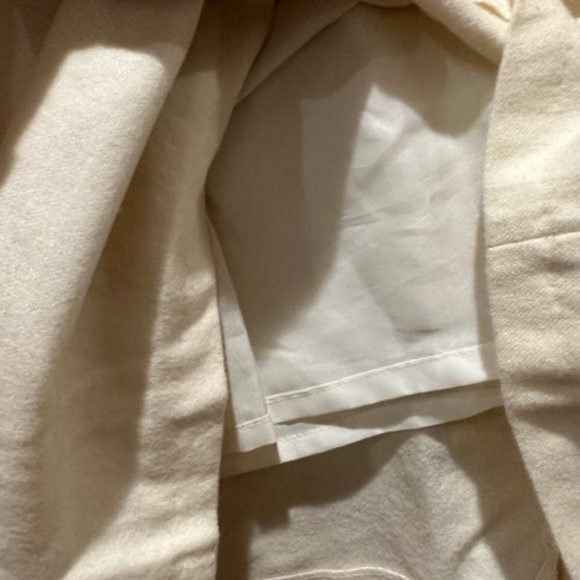 Mod Ecran Creamy lined skirt from Paris.  Size 38 (US 8) - Picture 4 of 4